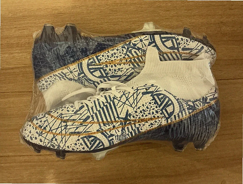 Replica Nike Unisex Soccer Cleats US 8 White/Blue Size 8 New No Box