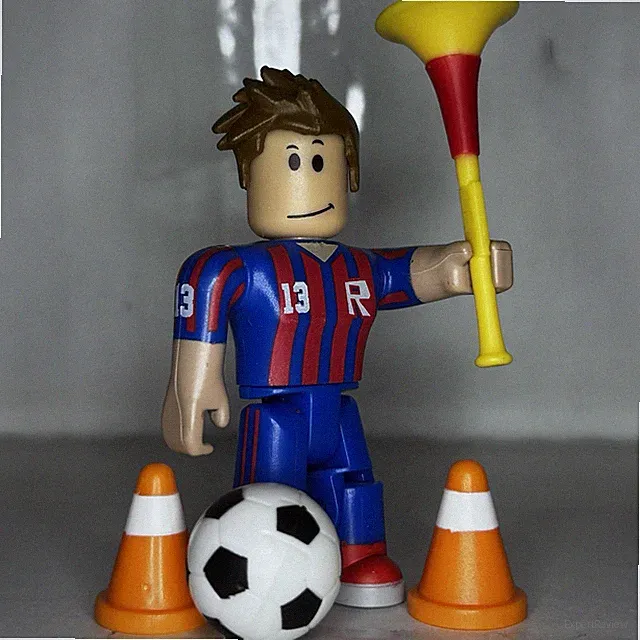 ROBL0X 1x1x1x1 Series 2 Figure VERY RARE! COMPLETE Soccer Ball Cone (NO CODE)