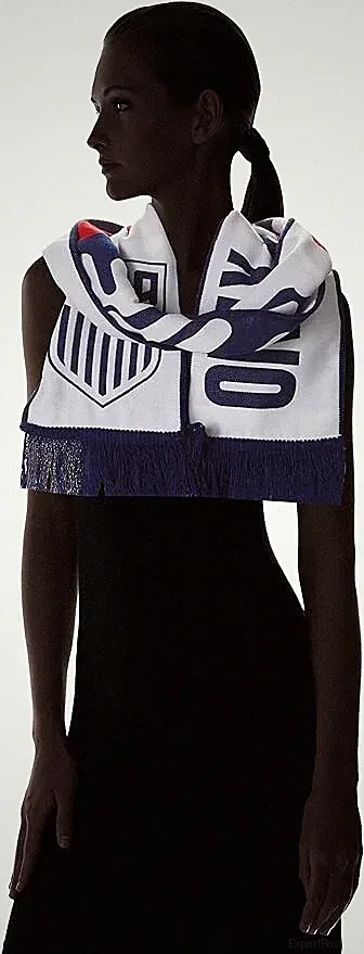 * RUFFNECK * US MEN'S NATIONAL TEAM " ONLY FORWARD " SOCCER SCARF