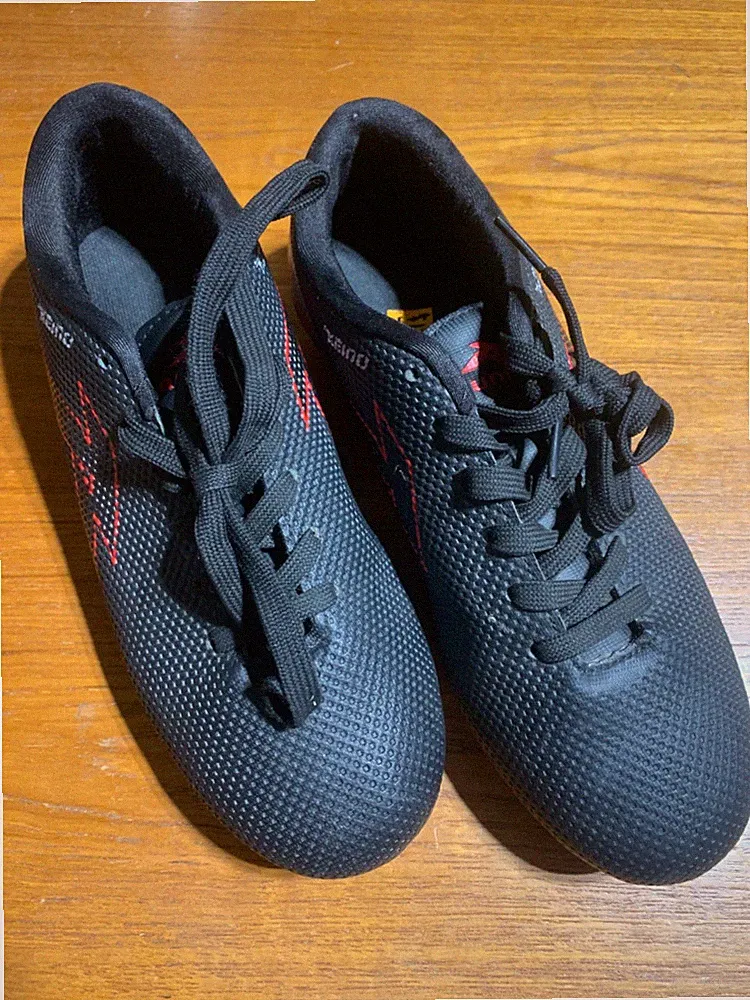 RUNIC KEIDO Soccer Cleats Black US 5 EU 36