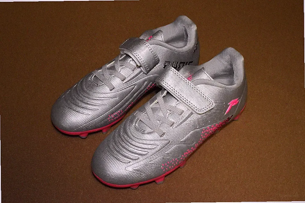RUNIC Kids Soccer Cleats for Boys and Girls - Small Kid Athletic SIZE 13