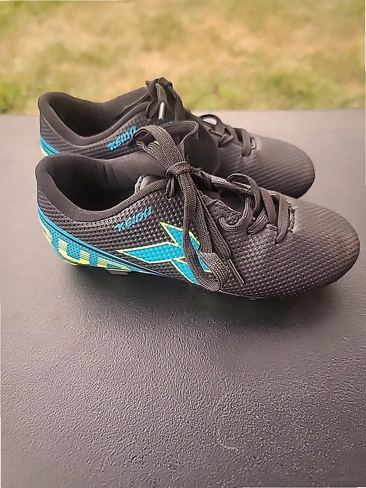 Runic Soccer Cleats 13c