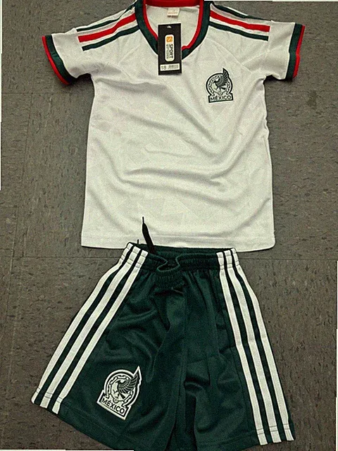 Seleccion Mexicana Shorts and Jersey for Children. Playera y Shorts para Ninos.