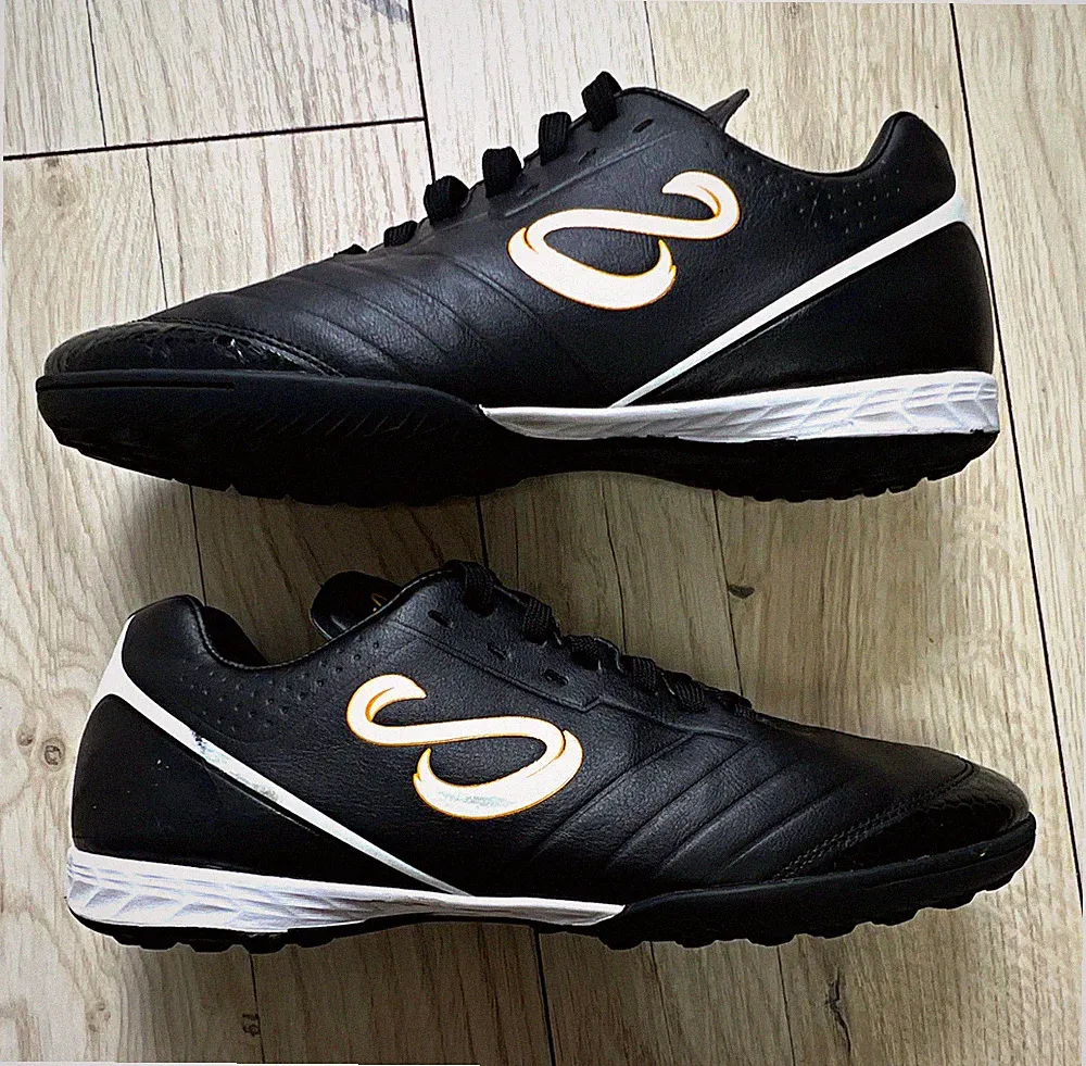 Senda Ushuaia Academy Turf Soccer Shoes Lace-Up Rubber Cleats Black/Gold