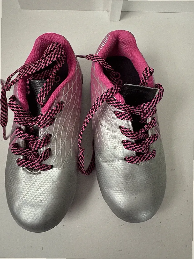 SG Girls Soccer Cleats Silver/Pink Lace-Up Shoes, US Size 3Y