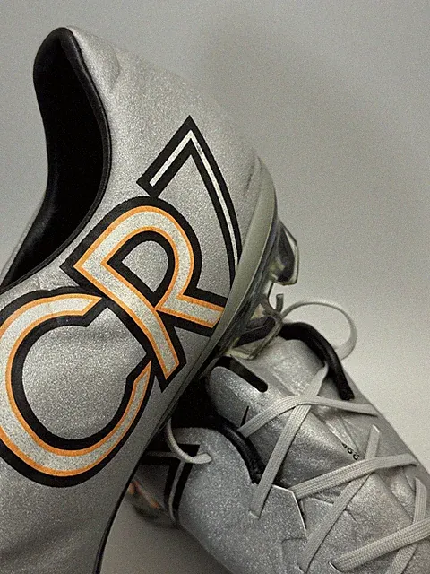 Size 10.5 CR7 Nike Mercurial Vapor X FG Matte Silver Rare Soccer Cleats 2014 Pro