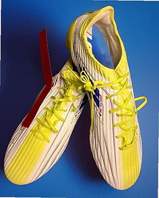Size 10.5 - Lotto Solista 200 VIII FG 220558-BP8 ⚽️ 🔥
