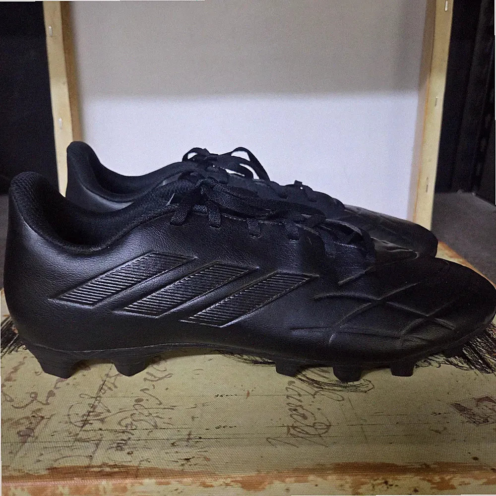 soccer cleats adidas