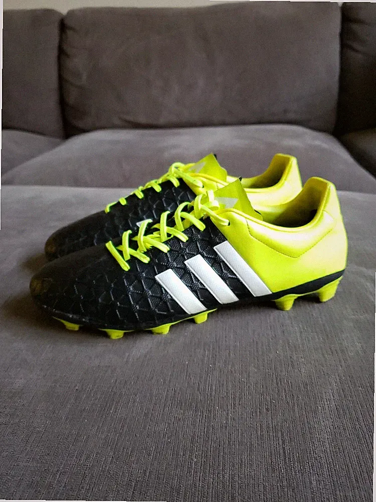 Size 11 - Adidas Soccer Cleats Ace 15.4 FG - Fully Cleaned!