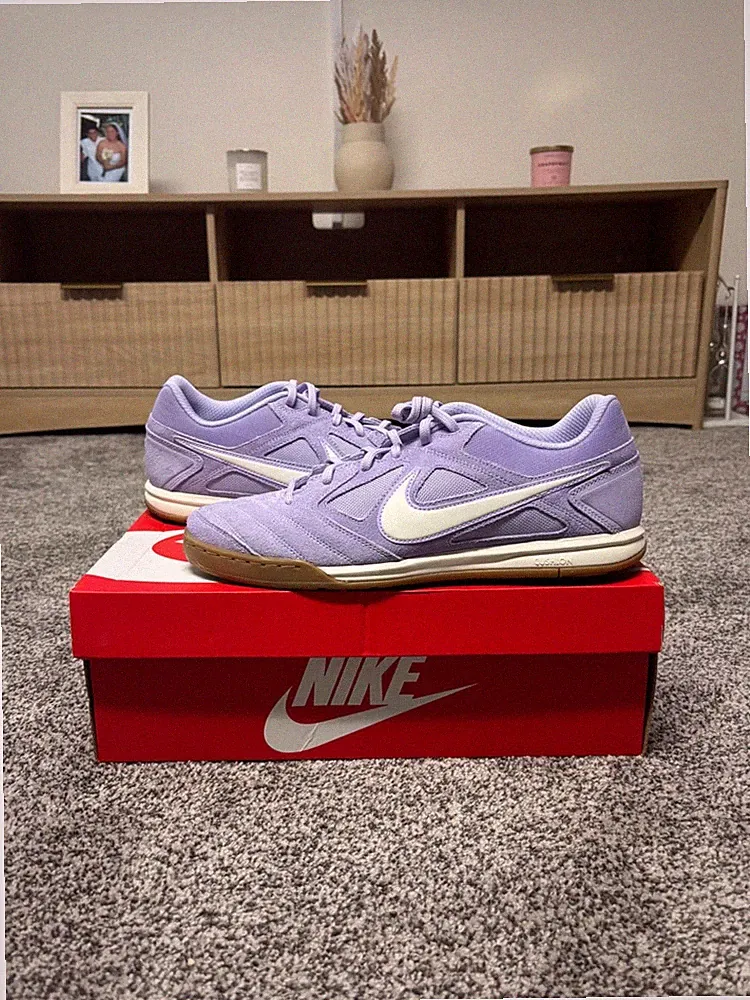 Size 11 - Nike Gato Hydrangeas - HQ6020-500 (Lavender) Indoor Soccer Shoes