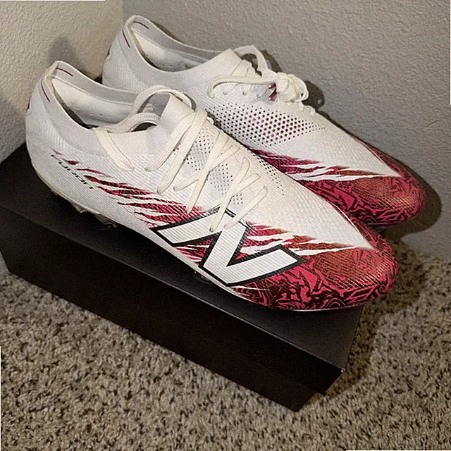 Size 12 Men’s New Balance Furon V8 Elite FG Bukayo Saka Soccer Cleats SF1FBSC