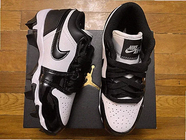 Size 13C - 5Y | Jordan 1 Low Cleats White Black Little/Big Kids' (GS) -✅SHIP NOW