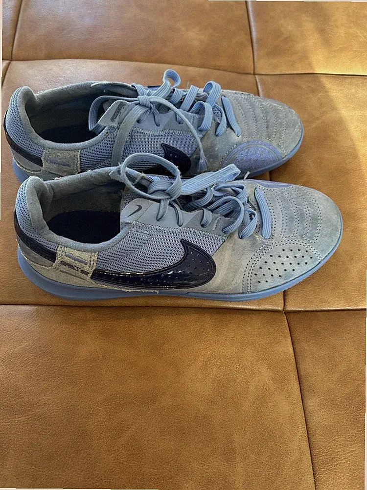 Size 4.5 Youth Nike Street Gato Indoor Soccer Shoes Royal Pulse Suede