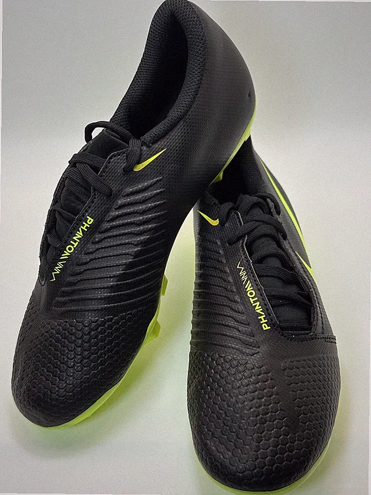 Size 5.5 Nike Phantom Venom Club FG Soccer Cleats Black Volt Mens AO0577-007