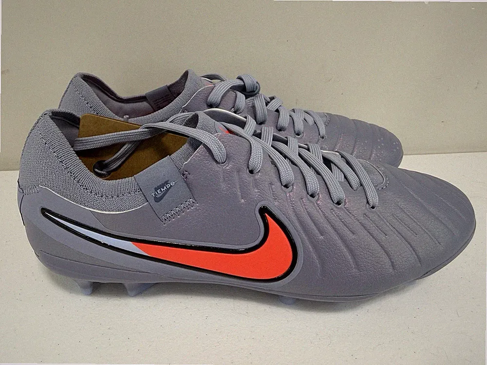 soccer cleats size 5
