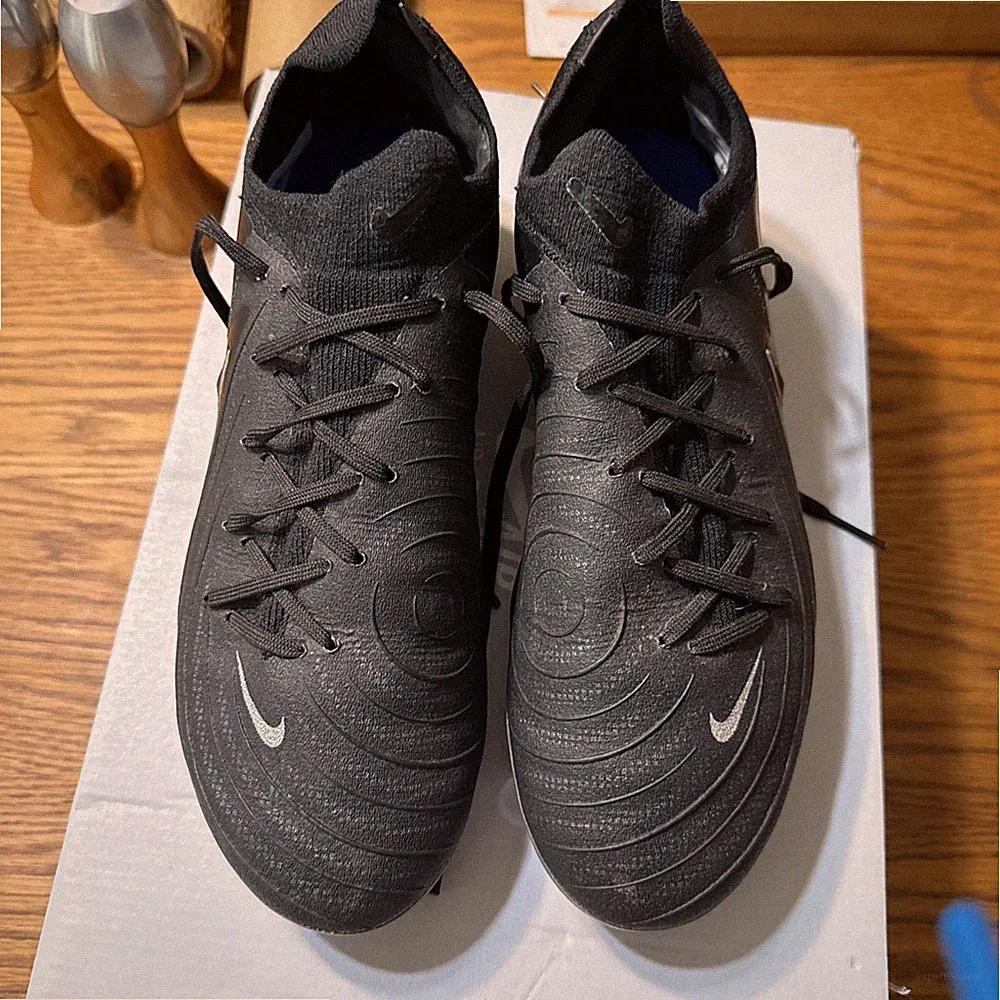 Size 7 Nike Soccer Cleats Phantom GX 2 Pro FG Triple Black FJ2563-002