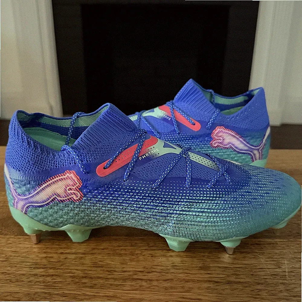 Size 8 - Puma Future 7 Ultimate SG Soft Ground Soccer Cleats - (107918-01)