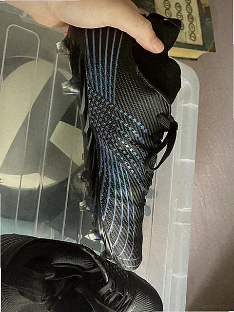 Size 8 Soccer football Cleats