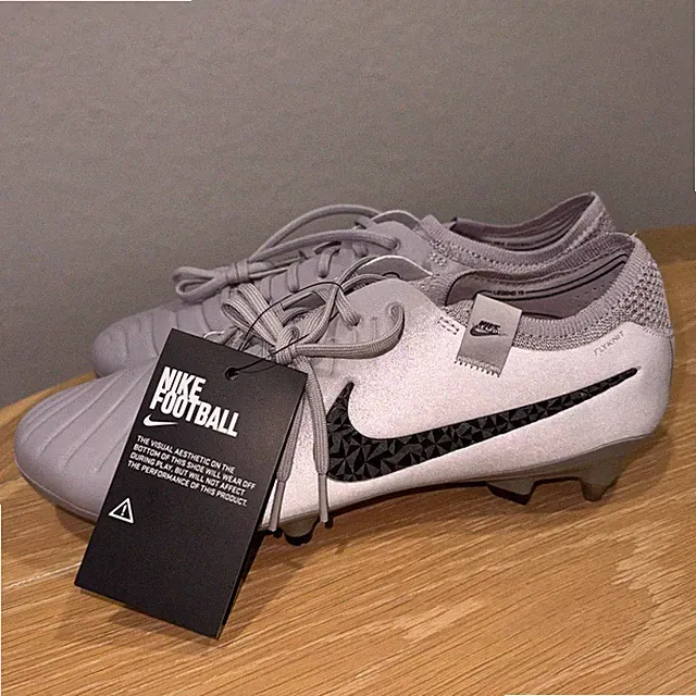 Size 9.5 Nike Tiempo Legend 10 Elite SG-Pro Player Edition Men’s Soccer Cleats