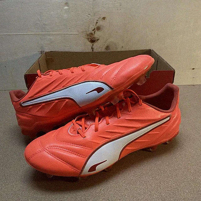 Size 9 - Puma King Pro FG/AG - Glowing Red / Red Fire Mens Soccer Cleats