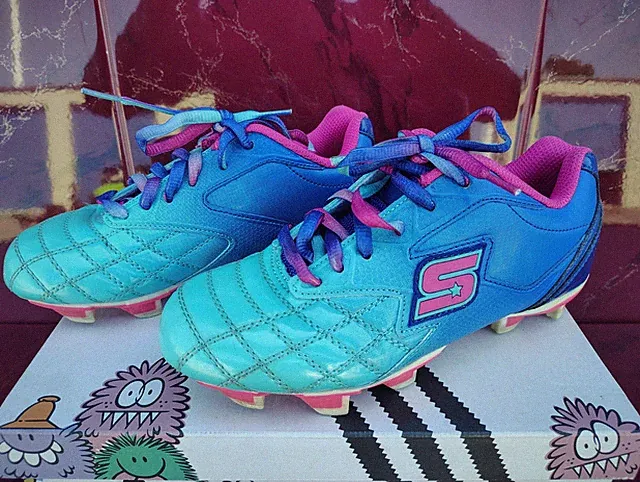 Skechers Teamsterz Tricky Kicks PS Girls Soccer Shoes Size 2.5 Color: Blue/Aqua