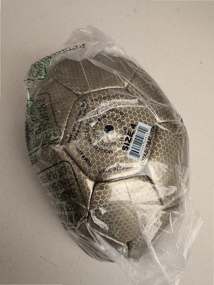 SOCCER BALL 4 GOLD MODERN PATTERN - SIZE 4