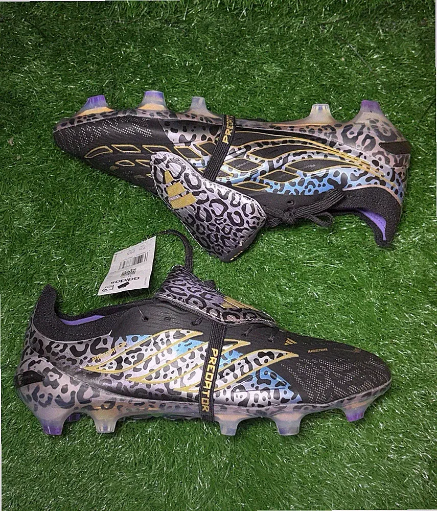 Soccer Cleats - Adidas Predator - Kaka - Size 11 Men US - With Box & Bag - FG