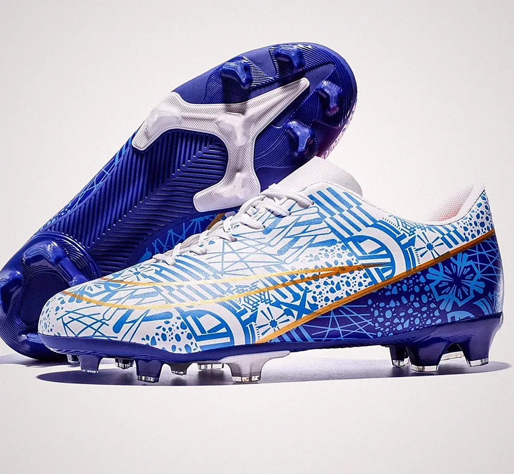 Soccer Cleats Boots Outdoor US Mens Size 7 Euro Size 40 Blue White Shoes