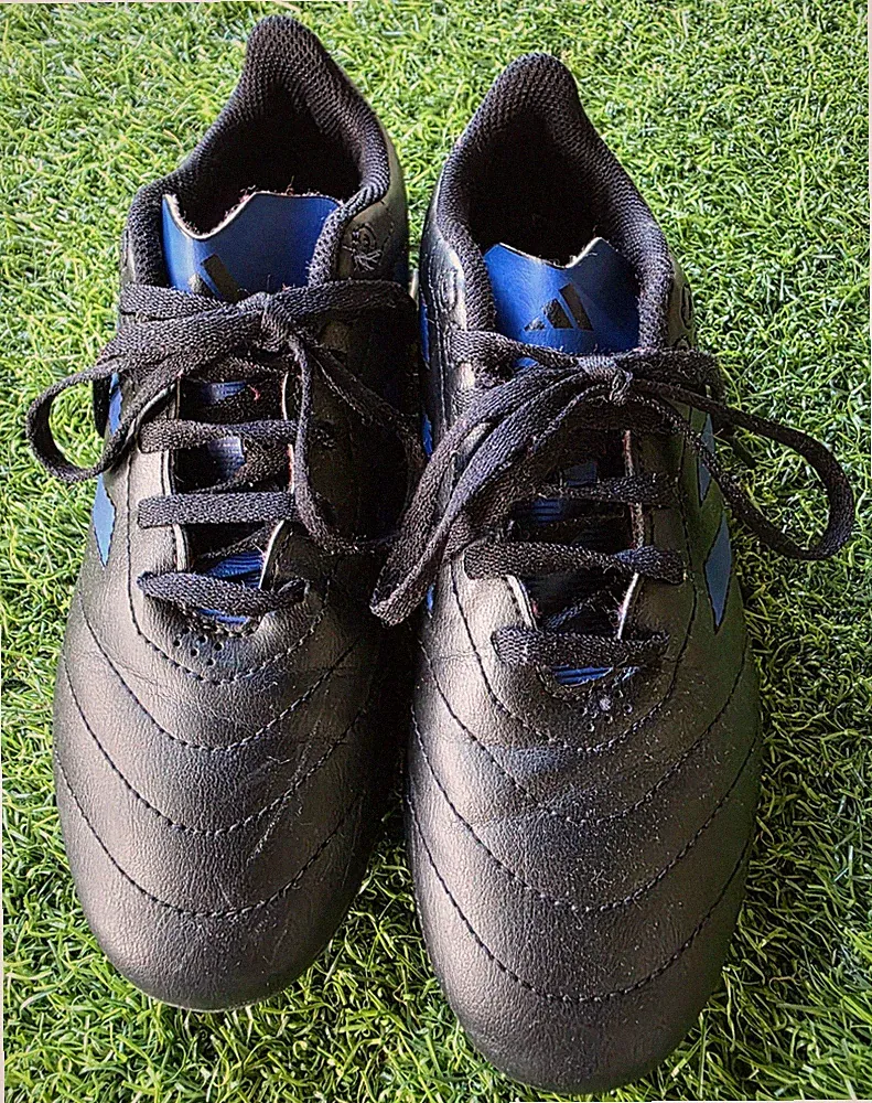 Soccer Cleats for boys. Adidas Goletto. Black/Royal Blue