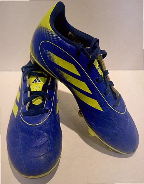 Soccer Cleats For Kids Adidas Goletto, Size 4