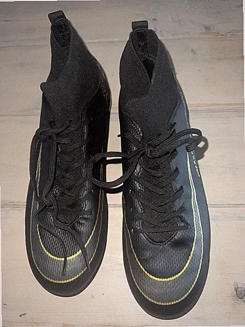 Soccer Cleats For Mens And Women Air 2025