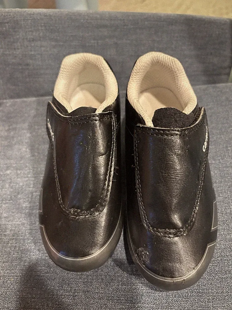 Soccer Cleats - Kids Size 8