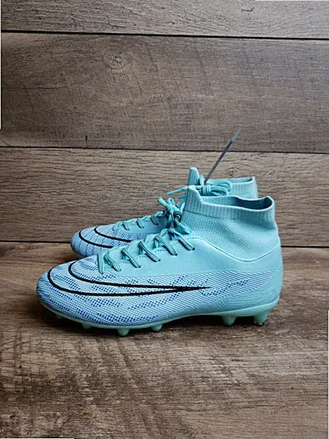 Soccer Cleats Men Size EU 40 US 7 ⚠️SEE PHOTOS⚠️