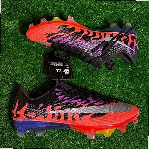 Soccer Cleats - Nike Mercurial Superfly - Scorpion - Size 8.5 Men US - FG