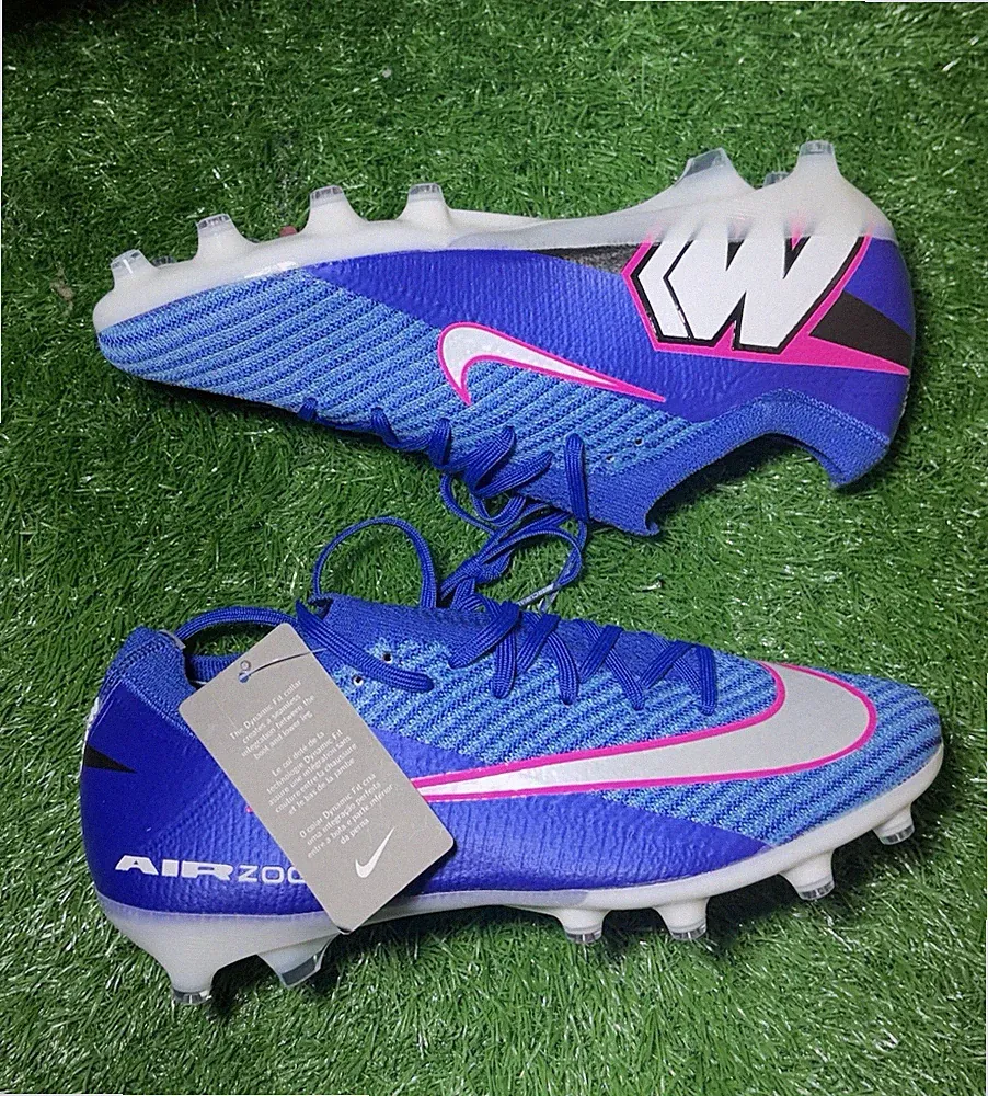 soccer cleats nike