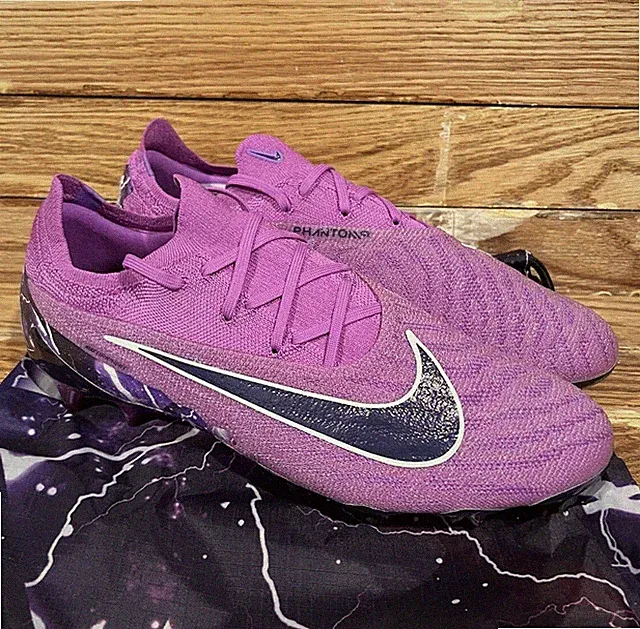 soccer cleats size 11
