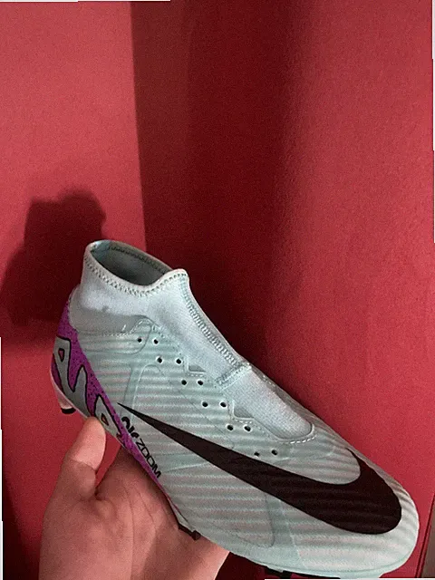 Soccer Cleats Size 7 Run Small Like A 6