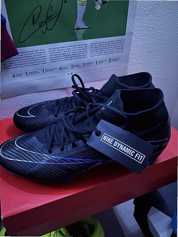 soccer cleats size 8.5 Pro men nike