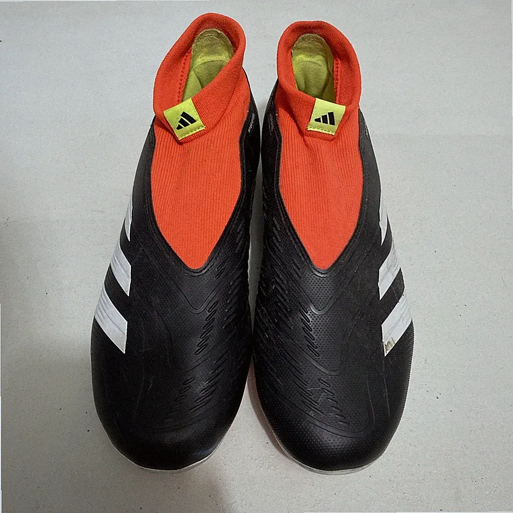 Soccer Cleats Size 8 Mens Adidas Predator 24 League Laceless AllGround