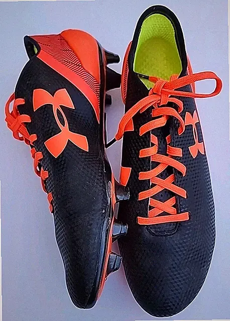 Soccer Cleats size 8 (Unisex), Under Armour