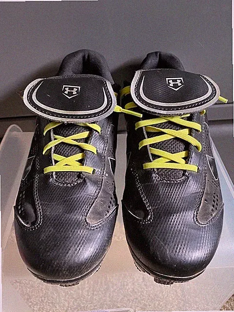 Soccer Cleats size 8 womens shoes