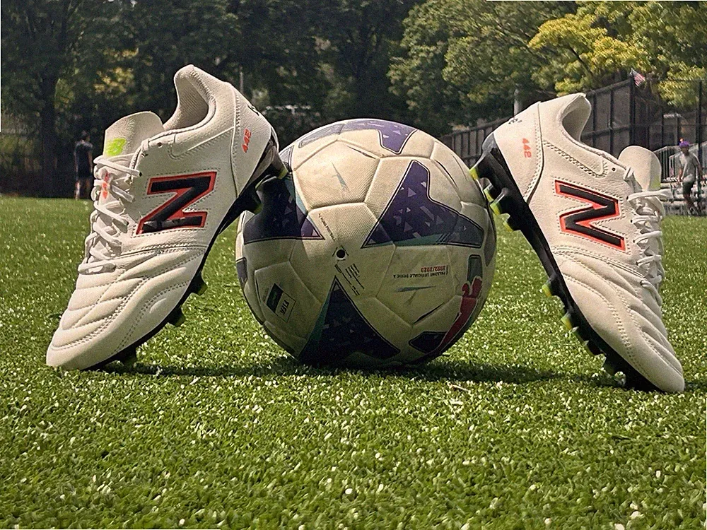 soccer cleats size 9