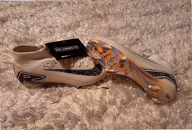 Soccer Cleats - Superfly 9 Elite FG Rising Gem - Size Men’s 4/ Women’s 5.5