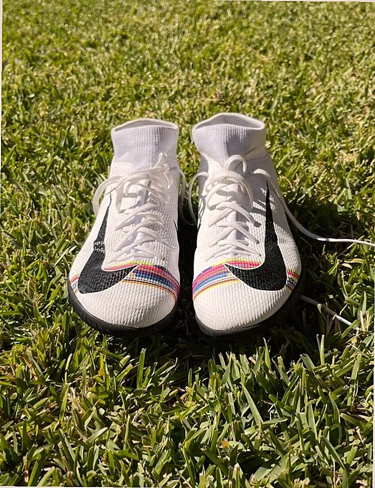 soccer indoor cleats shoes white superfly barely used
