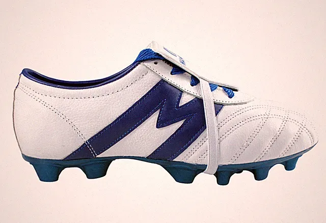 Soccer Leather Cleats Original Authentic Manriquez White/Blue Made in Mexico