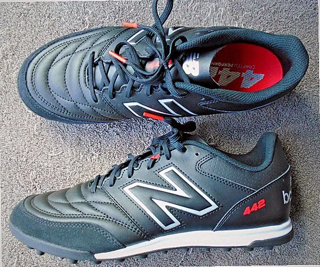 Soccer New Balance 442 Mens US 10.5 V2 Team TF Turf Shoes Black MS42TBK2 New