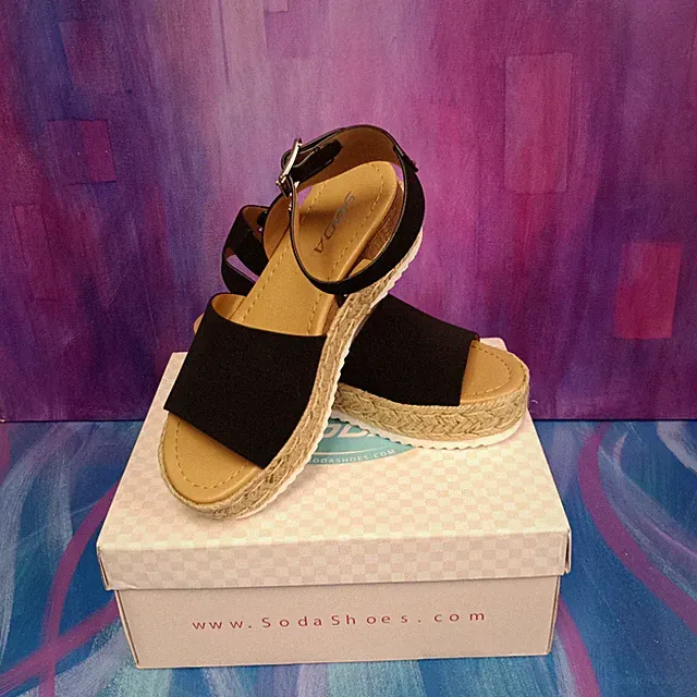 Soda Topic-s Ankle Strap Black Buckle Platform Espadrille Sandal Size 6.5 NEW
