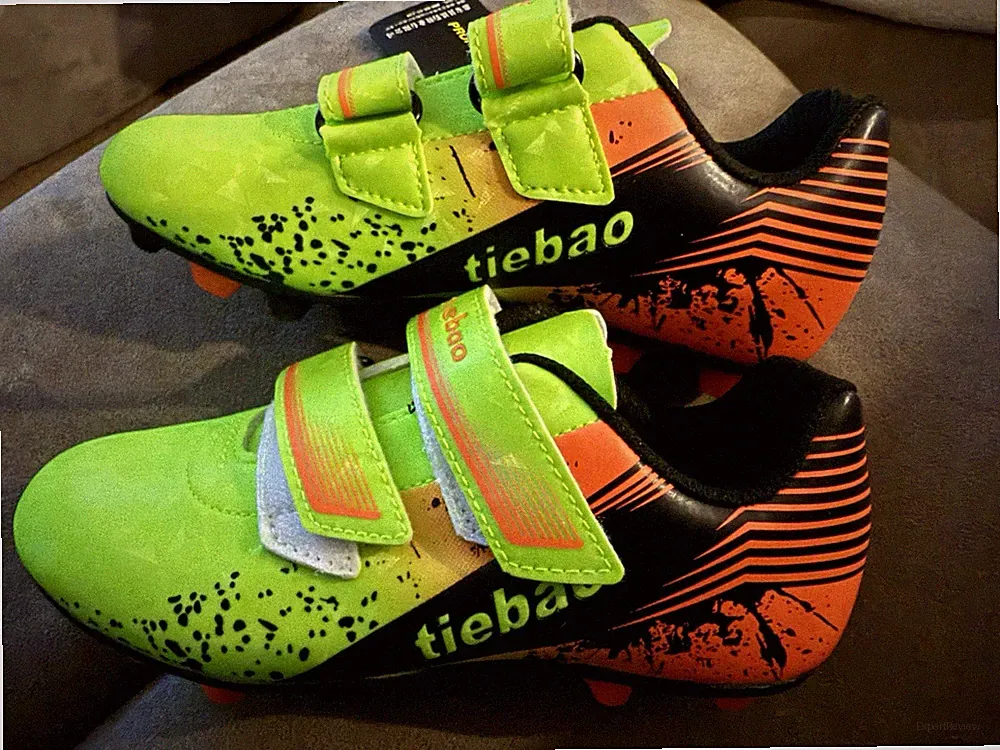 Tiebao Youth Soccer Cleats Size 1.5 Yellow/Orange