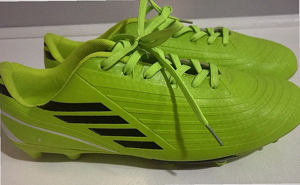 TOLLN Men's Soccer Cleats Size US 11Men Neon Lime Green & Black – Lightweight FG