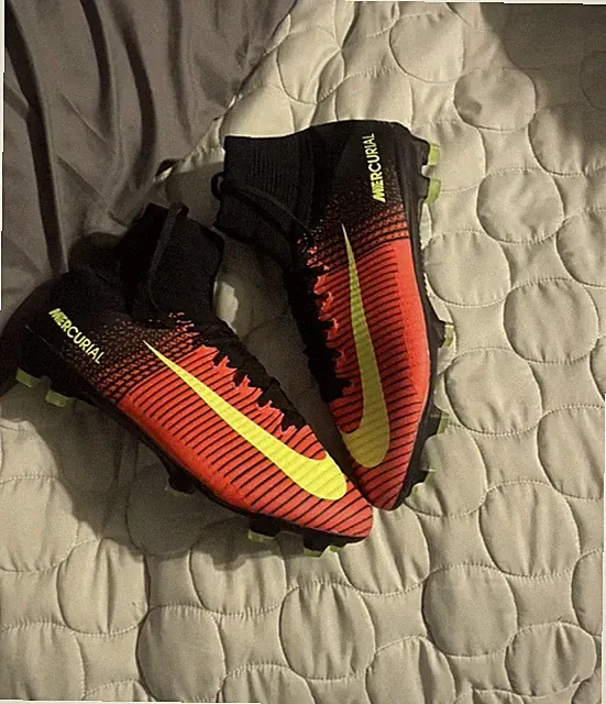 Total Crimson Nike Mercurial Superfly